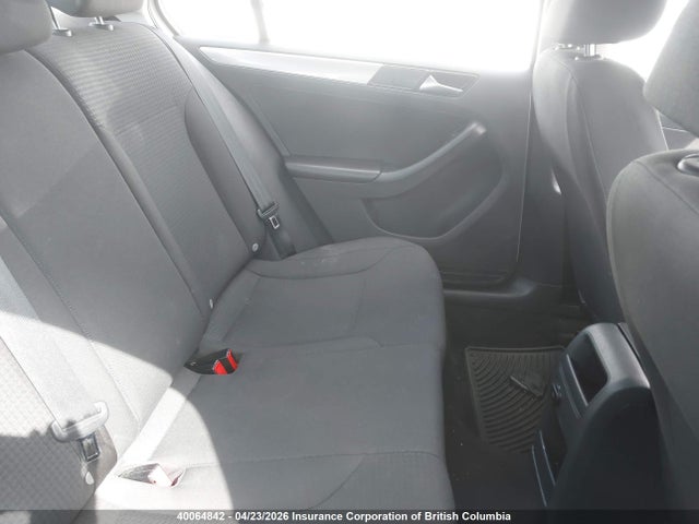 3VW2K7AJ2FM289453 Volkswagen Jetta