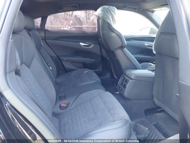 40064849 :رقم المزاد ، WAUFJBFW3P7004167 vin ، 2023 Audi E-tron Gt Premium Plus مزاد بيع