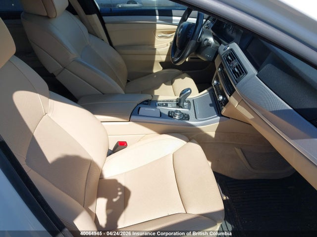 40064945 :رقم المزاد ، WBAFU9C5XBC786298 vin ، 2011 Bmw 550i مزاد بيع
