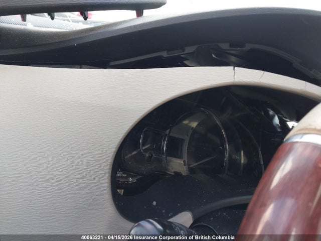 40063221 :رقم المزاد ، 5TDDK3DC5BS012629 vin ، 2011 Toyota Sienna Xle/limited مزاد بيع
