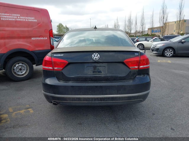 2013 Volkswagen Passat Sel მანქანა იყიდება აუქციონზე, vin: 1VWCN7A39DC145443, აუქციონის ნომერი: 40064976
