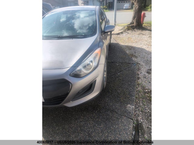 2013 Hyundai Elantra Gt მანქანა იყიდება აუქციონზე, vin: KMHD25LE7DU087406, აუქციონის ნომერი: 40065017