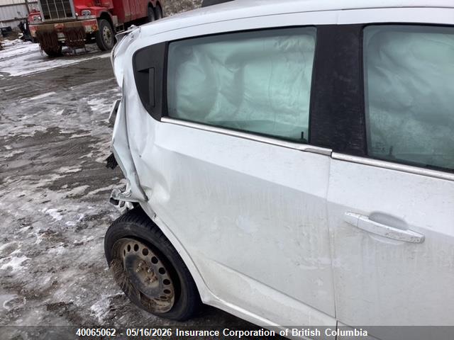 1G1JC6SH8F4188309 Chevrolet Sonic