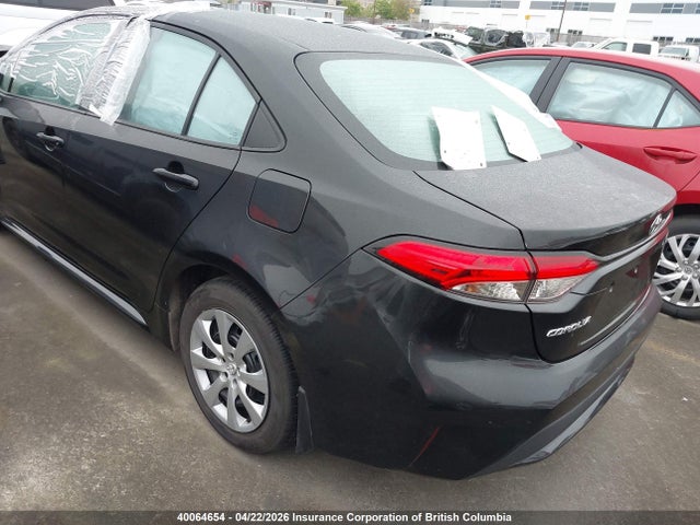 40064654 :رقم المزاد ، 5YFBPMBE2NP303766 vin ، 2022 Toyota Corolla Le/xle مزاد بيع