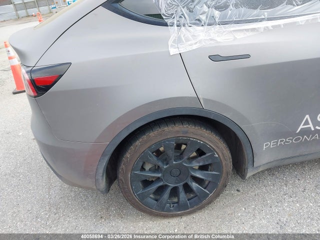 7SAYGAEE6NF403193 Tesla Model Y