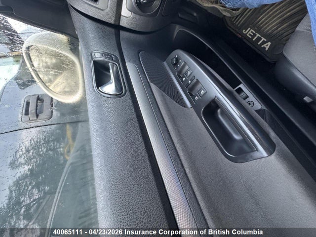 40065111 :رقم المزاد ، 3VWJL71K09M038503 vin ، 2009 Volkswagen Jetta مزاد بيع