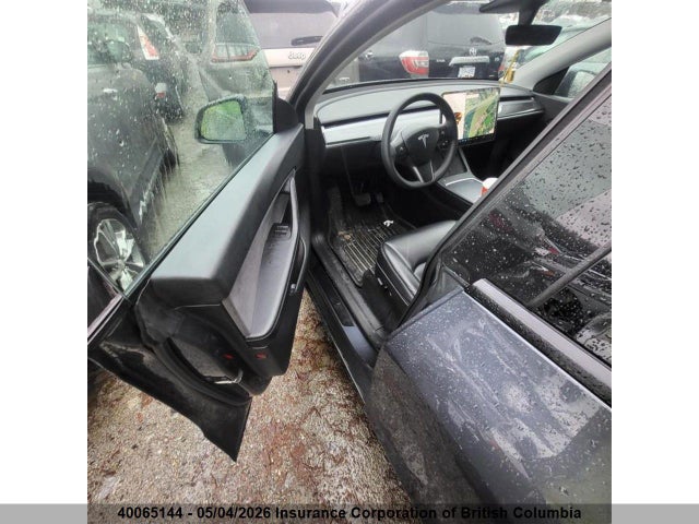 Tesla Model Y 2021 5YJYGDEE3MF283835 Image 8