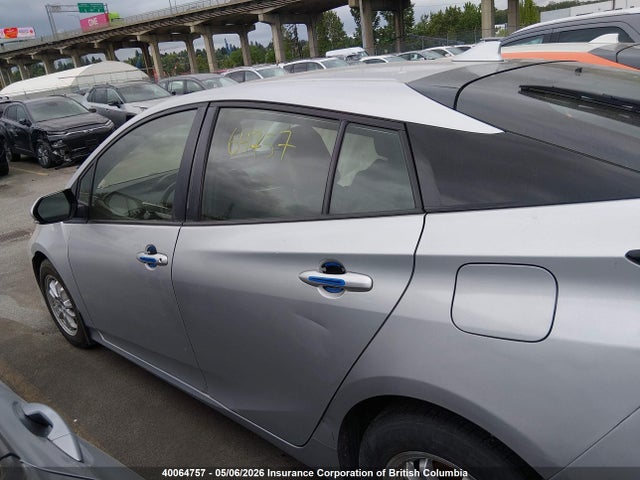 JTDL9MFU6N3039749 Toyota Prius Le/xle/night Shade