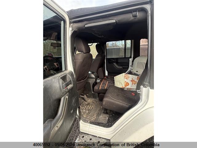 1C4BJWDG6JL886163 Jeep Wrangler Unlimited Sport