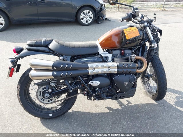 40065242 :رقم المزاد ، SMTD44G70RTBS9985 vin ، 2024 Triumph Motorcycle Scrambler 900 مزاد بيع