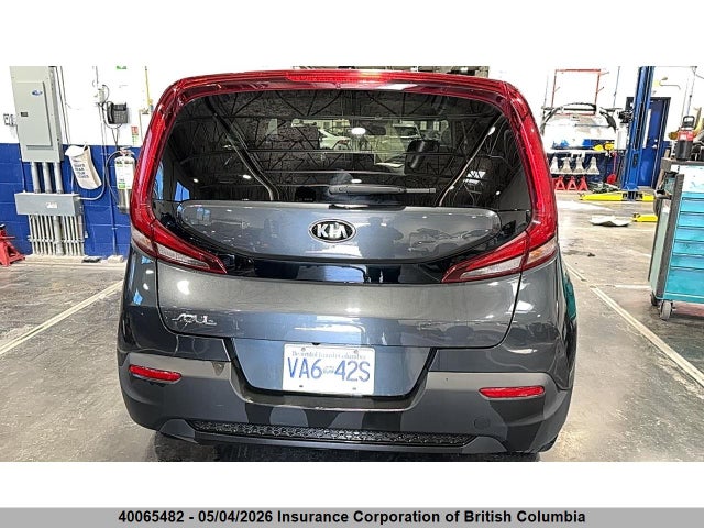 2021 Kia Soul მანქანა იყიდება აუქციონზე, vin: KNDJ23AU5M7794329, აუქციონის ნომერი: 40065482
