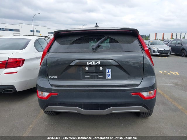 KNDCP3L19S5143081 KIA Niro