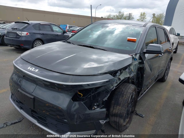 KNDCP3L19S5143081 KIA Niro