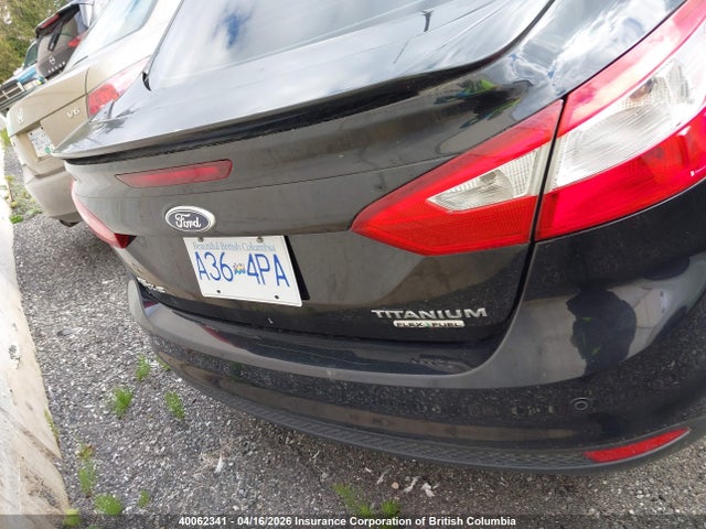 40062341 :رقم المزاد ، 1FAHP3J2XCL397984 vin ، 2012 Ford Focus Titanium مزاد بيع