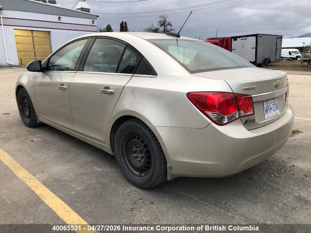 1G1PE5SB4F7122428 Chevrolet Cruze