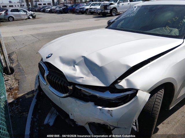 3MW5R7J03L8B22359 BMW 330XI