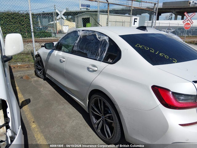 3MW5R7J03L8B22359 BMW 330XI