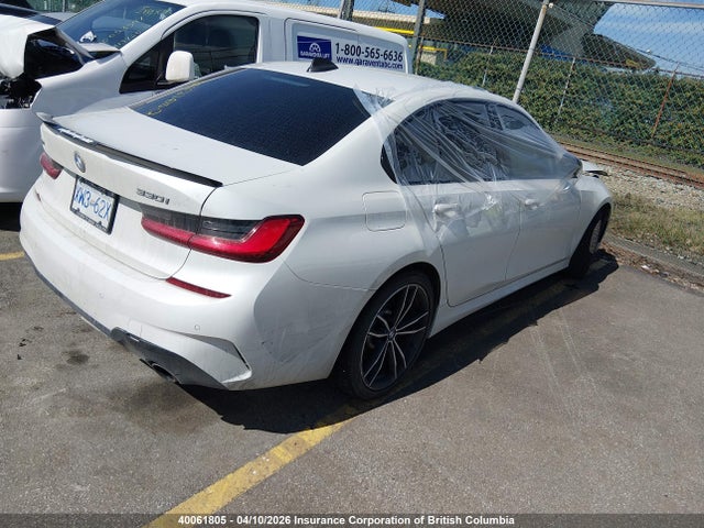 3MW5R7J03L8B22359 BMW 330XI