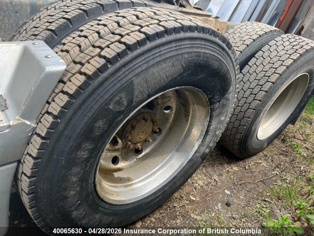 1999 Freightliner Cascadia მანქანა იყიდება აუქციონზე, vin: 1FUYDSZB2XPA19587, აუქციონის ნომერი: 40065630