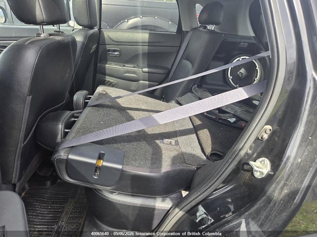 JA4AJ4AW4HZ612831 Mitsubishi RVR