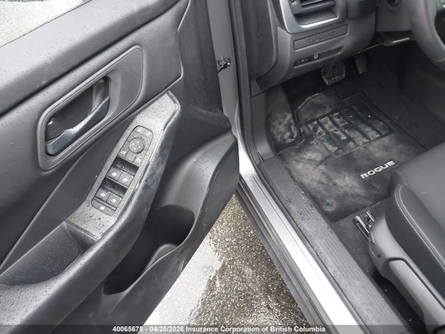 JN8BT3AB3SW173954 Nissan Rogue