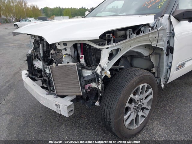 40065709 :رقم المزاد ، 5TFMC5DB4NX005203 vin ، 2022 Toyota Tundra Hybrid Platinum مزاد بيع