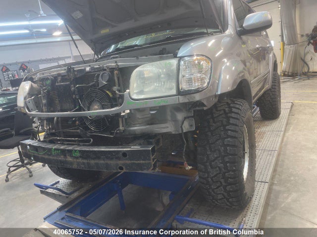2004 Toyota Sequoia Limited მანქანა იყიდება აუქციონზე, vin: 5TDBT48A54S217244, აუქციონის ნომერი: 40065752