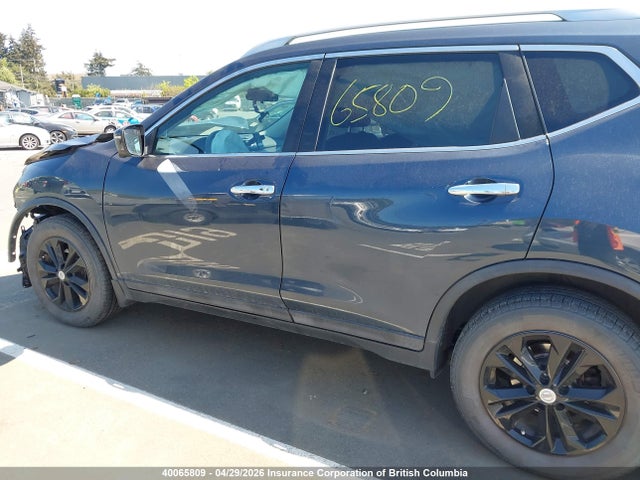 Продажа на аукционе авто 2016 Nissan Rogue, vin: 5N1AT2MVXGC790036, номер лота: 40065809