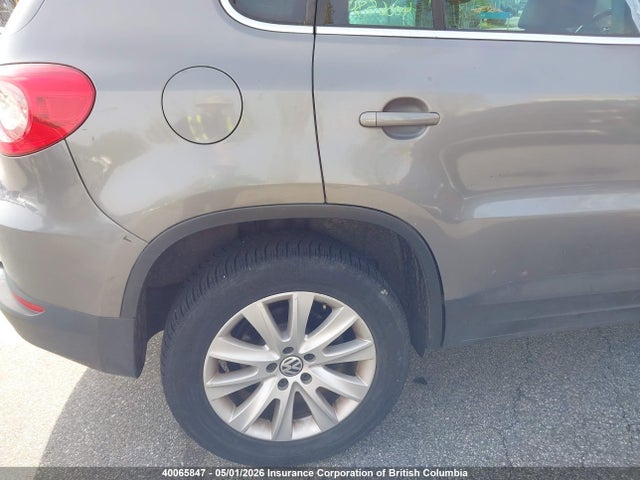 40065847 :رقم المزاد ، WVGBV7AX2AW514571 vin ، 2010 Volkswagen Tiguan Se/sel مزاد بيع