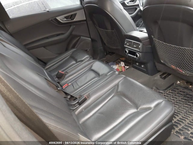 WA1WAAF77JD018727 Audi Q7 Technik S-line