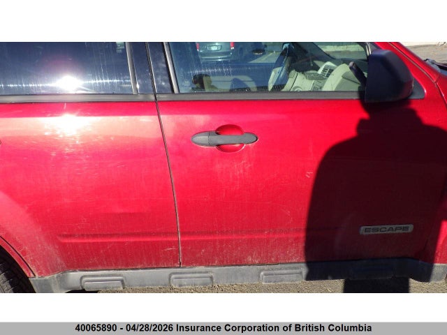 40065890 :رقم المزاد ، 1FMCU93148KD21383 vin ، 2008 Ford Escape Xlt مزاد بيع