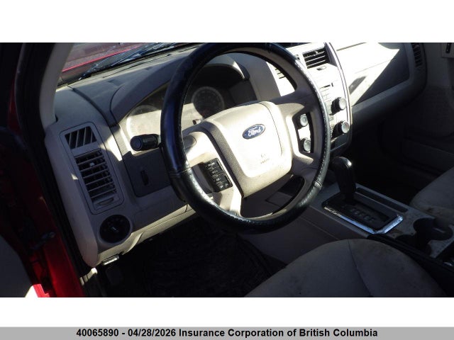 40065890 :رقم المزاد ، 1FMCU93148KD21383 vin ، 2008 Ford Escape Xlt مزاد بيع