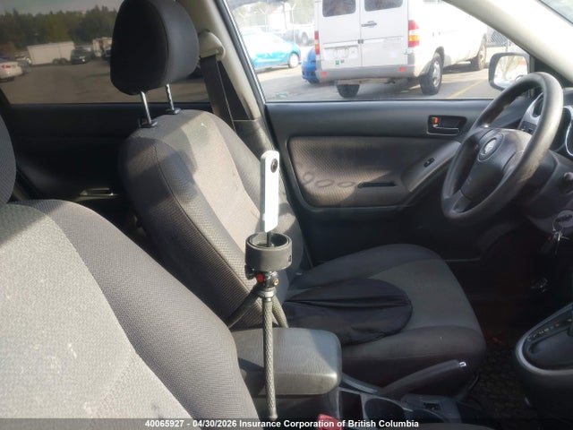 40065927 :رقم المزاد ، 2T1KR32E34C822988 vin ، 2004 Toyota Matrix Xr مزاد بيع