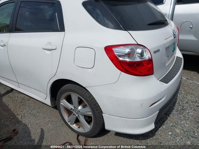 40064421 :رقم المزاد ، 2T1KE4EE1AC030735 vin ، 2010 Toyota Corolla Matrix S مزاد بيع