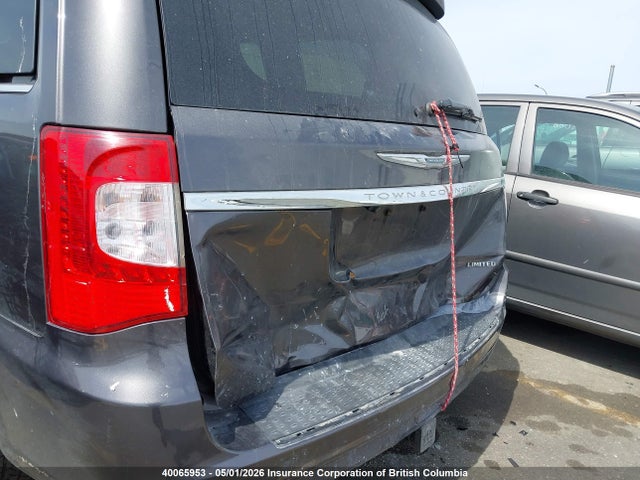 2016 Chrysler Town & Country Limited Platinum მანქანა იყიდება აუქციონზე, vin: 2C4RC1GG2GR302736, აუქციონის ნომერი: 40065953