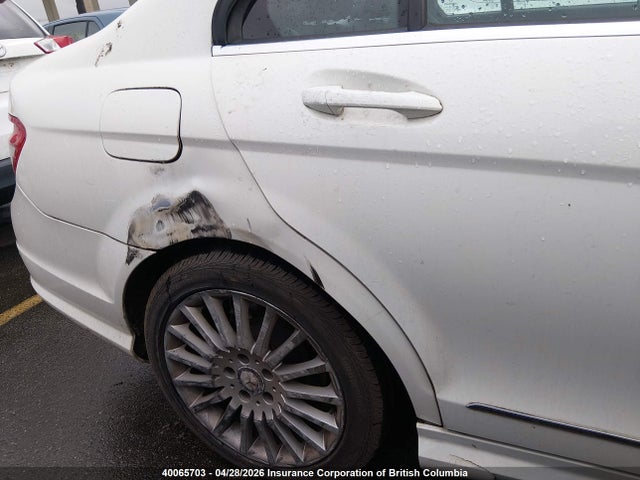 40065703 :رقم المزاد ، WDDGF8FB5AF412374 vin ، 2010 Mercedes-benz C 250 4matic مزاد بيع
