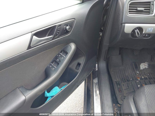 2013 Volkswagen Jetta მანქანა იყიდება აუქციონზე, vin: 3VWWL7AJ7DM416547, აუქციონის ნომერი: 40065972