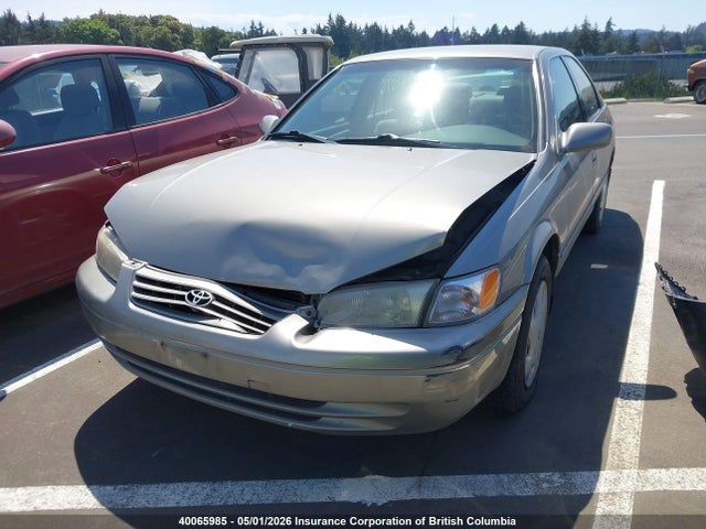 40065985 :رقم المزاد ، JT2BF22K0X0165681 vin ، 1999 Toyota Camry مزاد بيع