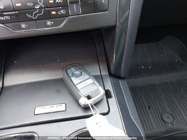 1FM5K8D83JGB01052 Ford EXPLORER XLT