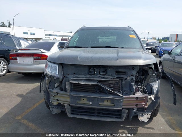1FM5K8D83JGB01052 Ford EXPLORER XLT