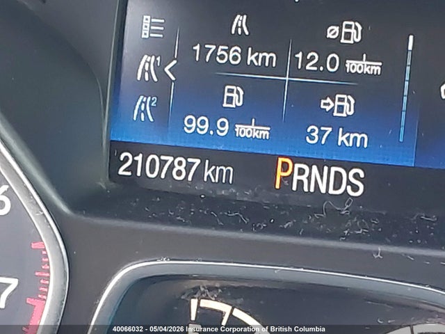 40066032 :رقم المزاد ، 1FMCU9J96HUD88063 vin ، 2017 Ford Escape Titanium مزاد بيع