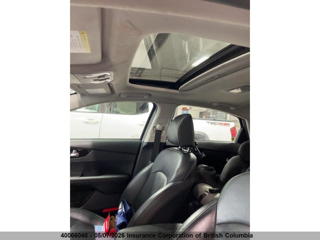 2019 Kia Forte მანქანა იყიდება აუქციონზე, vin: 3KPF54ADXKE092247, აუქციონის ნომერი: 40066040