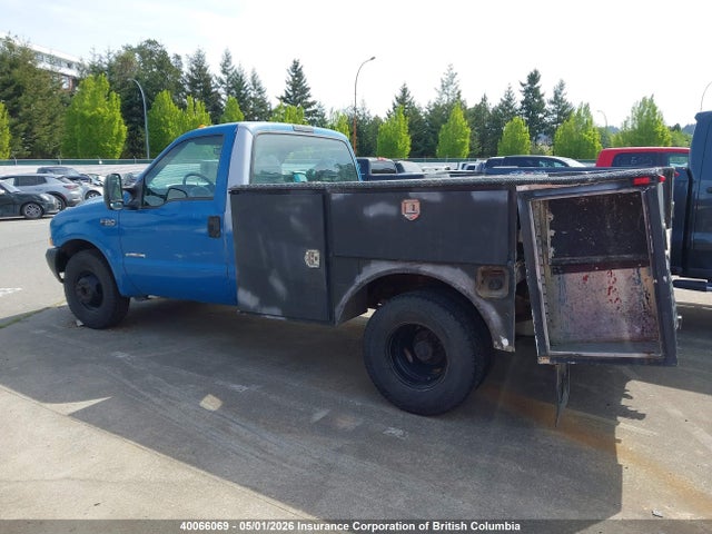 40066069 :رقم المزاد ، 1FDWF36F92EA71611 vin ، 2002 Ford F350 مزاد بيع
