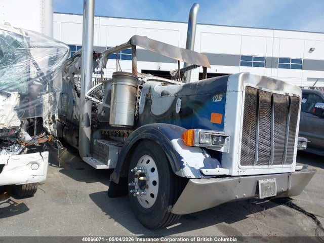 40066071 :رقم المزاد ، 1XP5DB9X04D824812 vin ، 2004 Peterbilt 379 مزاد بيع