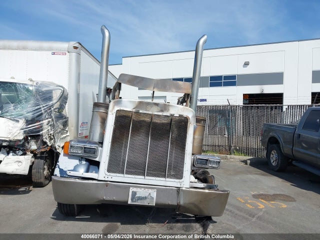 40066071 :رقم المزاد ، 1XP5DB9X04D824812 vin ، 2004 Peterbilt 379 مزاد بيع