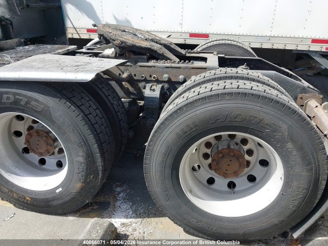 40066071 :رقم المزاد ، 1XP5DB9X04D824812 vin ، 2004 Peterbilt 379 مزاد بيع