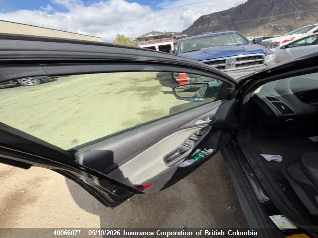 40066077 :رقم المزاد ، 1FADP3K28DL228576 vin ، 2013 Ford Focus مزاد بيع
