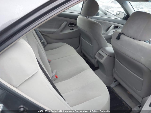 40061733 :رقم المزاد ، 4T1BE46K07U529604 vin ، 2007 Toyota Camry Ce/le/xle/se مزاد بيع