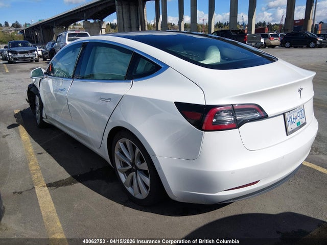 Продажа на аукционе авто 2019 Tesla Model 3, vin: 5YJ3E1EA5KF302720, номер лота: 40062753