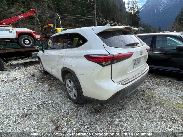 2020 Toyota Highlander Le მანქანა იყიდება აუქციონზე, vin: 5TDBZRBHXLS500075, აუქციონის ნომერი: 40066131